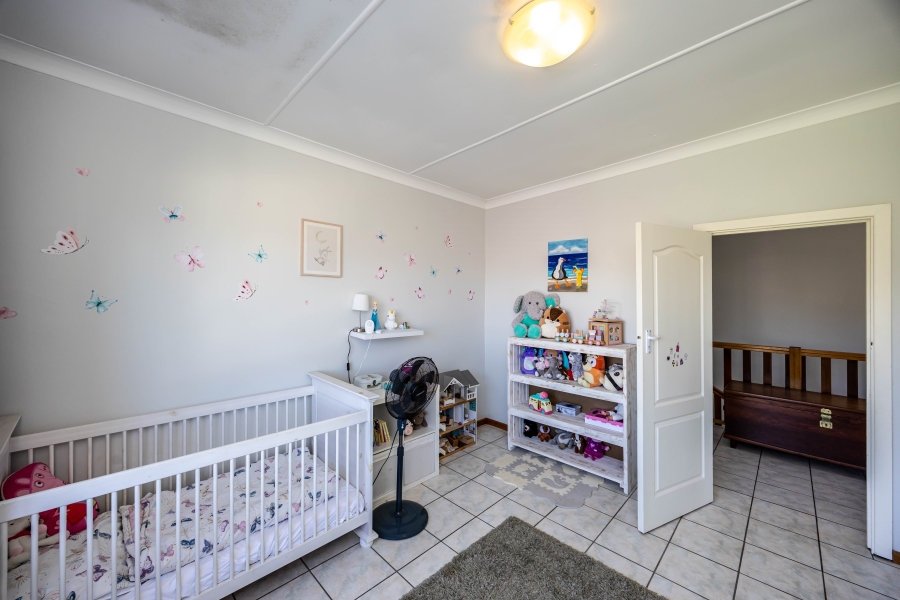 To Let 4 Bedroom Property for Rent in Kidds Beach Eastern Cape